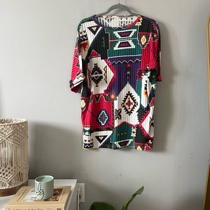 SOLD Vintage Ribbed Aztec Native Print Colorful Oversized T-Shirt